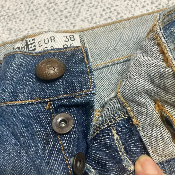 [BUNJANG] ZARA Vintage Wash Denim Skirt / ZARA 빈티지 워싱 데님 스커트 55~66 / 페인트 포인트