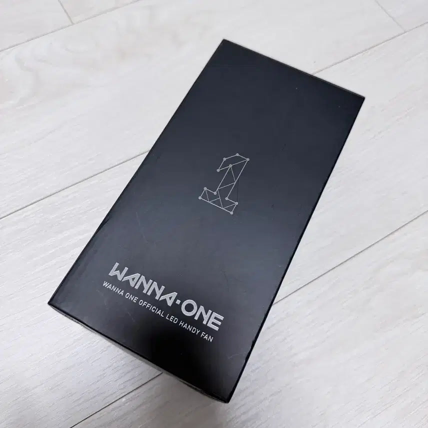 [SOLD OUT] 워너원 공식 LED 핸디 선풍기