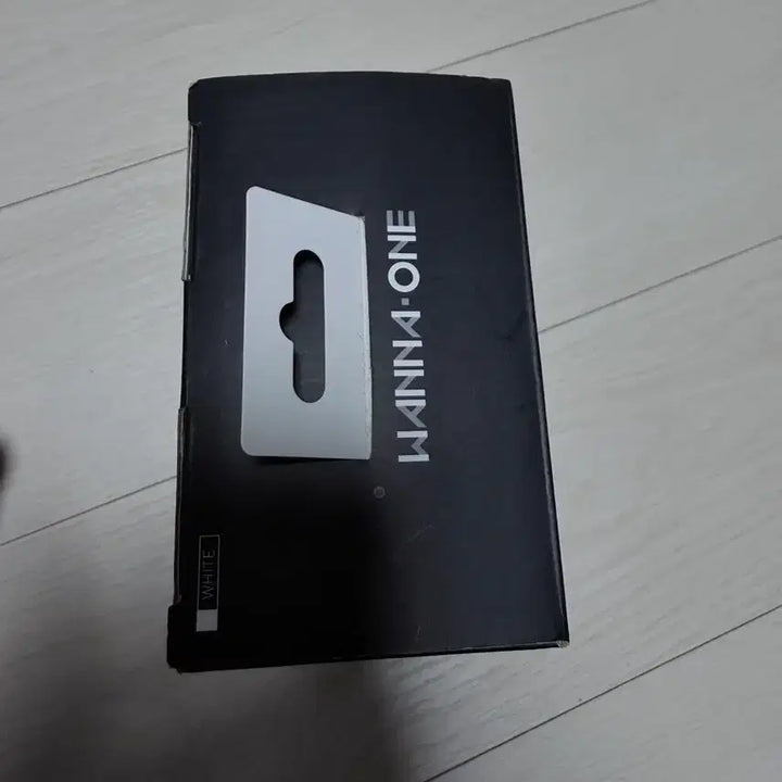 [SOLD OUT] 워너원 공식 LED 핸디 선풍기