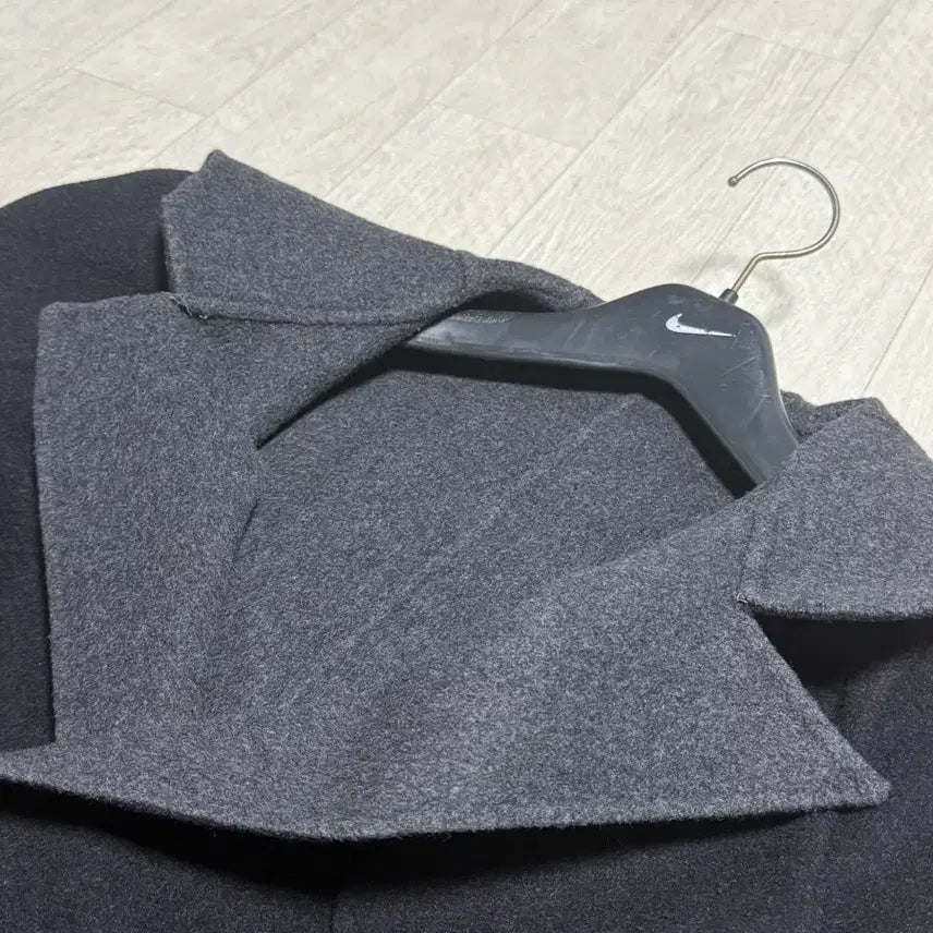 [BUNJANG] The Izzat Black Reversible Coat / 더아이잗 코트 블랙