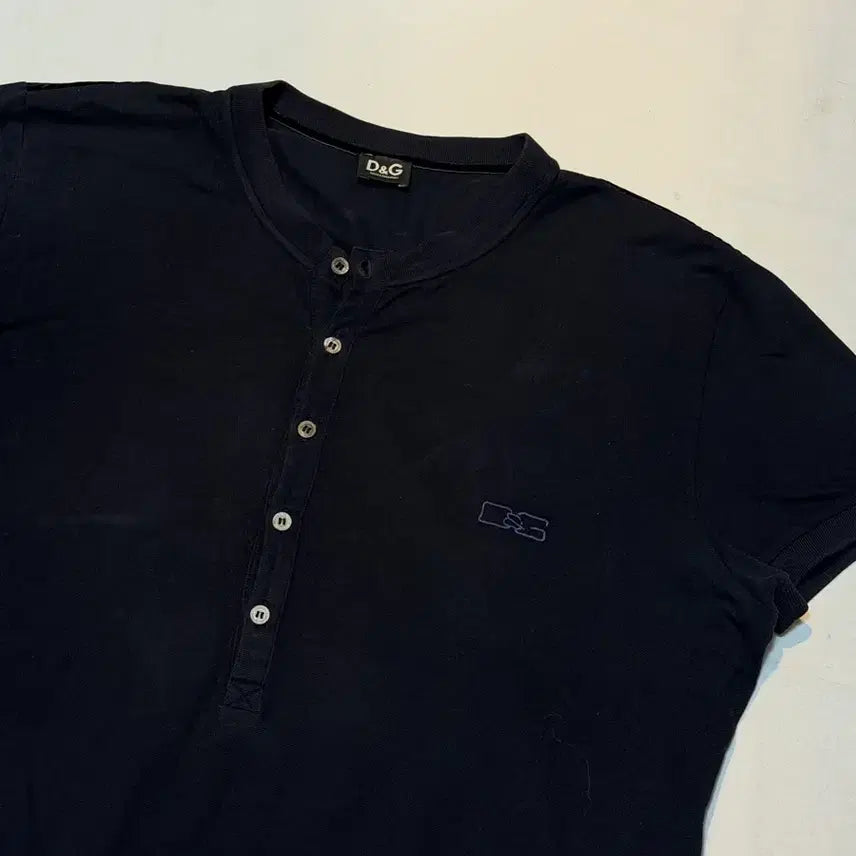 [BUNJANG] Dolce &amp; Gabbana Archive Henley Neck T-shirt Navy / 00s 돌체앤가바나 아카이브 헨리넥 티셔츠 네이비
