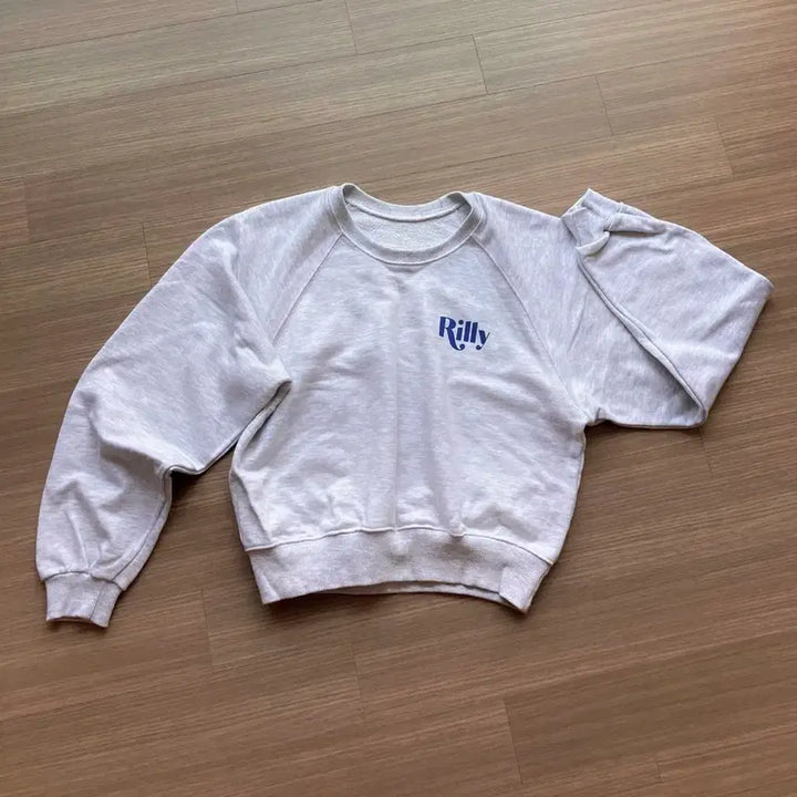 [BUNJANG] Zoidvbby Volume Sweatshirt / 조이드비비에 볼륨 맨투맨 스웻셔츠