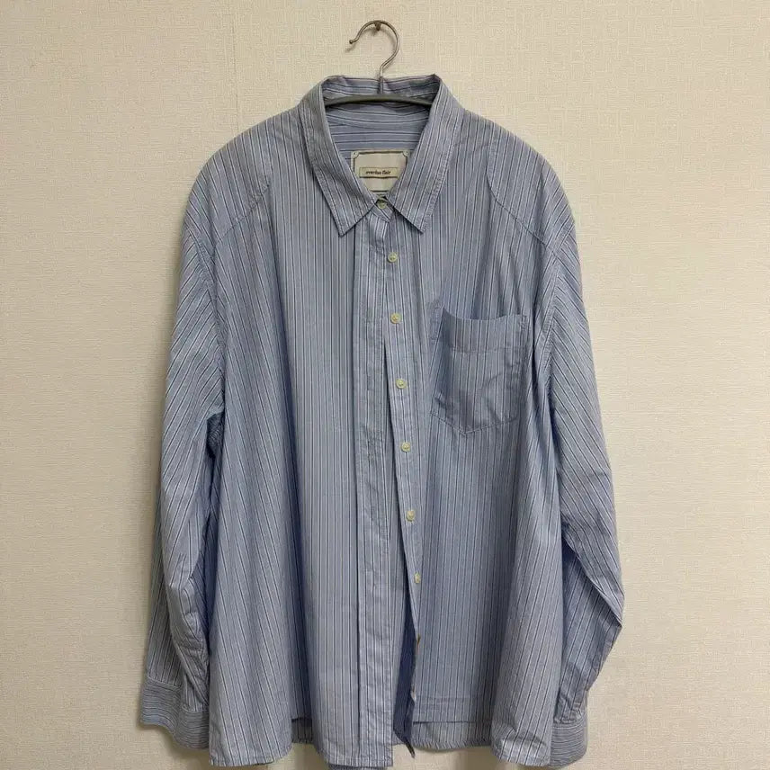[SOLD OUT] 오버듀플레어 스트라이프 셔츠