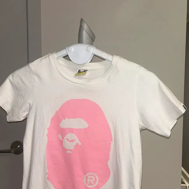 [BUNJANG] BAPE Pink Logo T-shirt / BAPE 베이프 티셔츠 핑크 로고