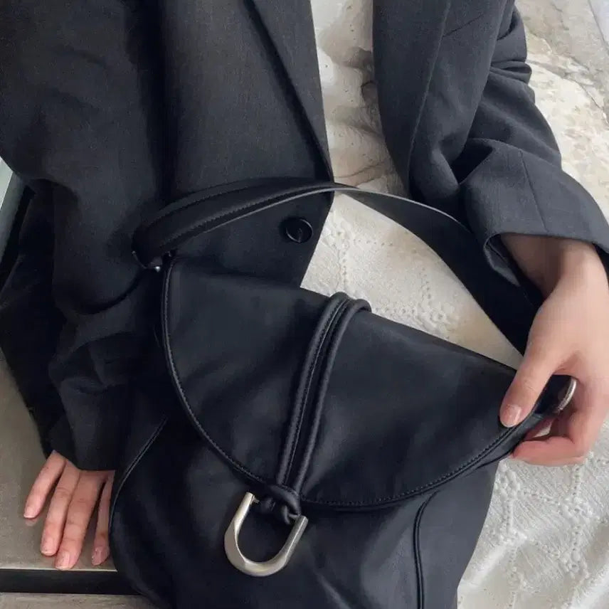 [BUNJANG] Radish Hoop Bag - Shoulder Tote Bag (New) / 래디쉬 후프백 미사용 새상품