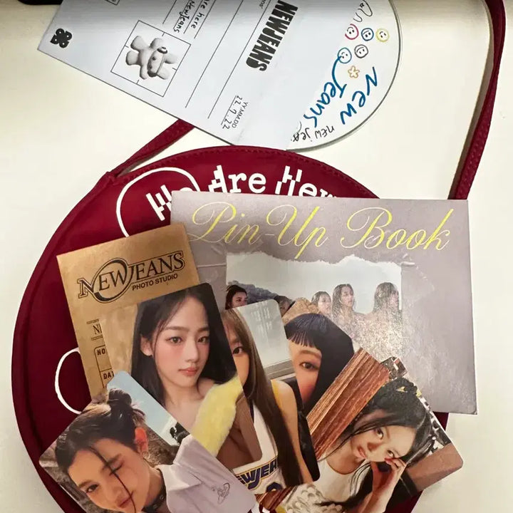 [BUNJANG] NewJeans Debut Album Burgundy Full Set / 뉴진스 데뷔 가방 앨범 버건디 풀세트