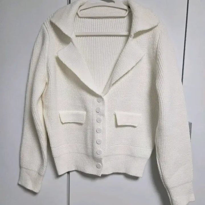 [SOLD OUT] 아이보리 카라넥 니트 가디건 M 새상품