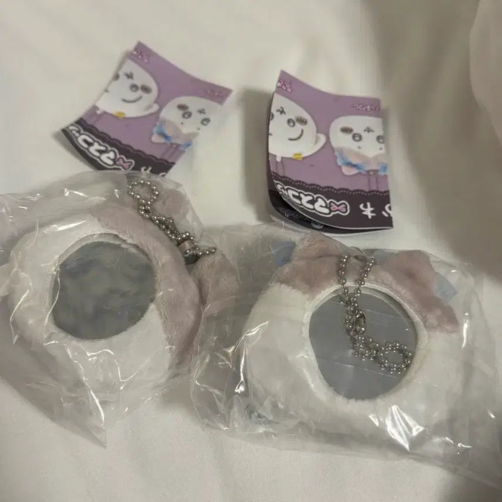 [BUNJANG] Chiikawa Hachiware Mirror Keyring / 치이카와 카니 하치와레 거울 가챠 키링 새상품