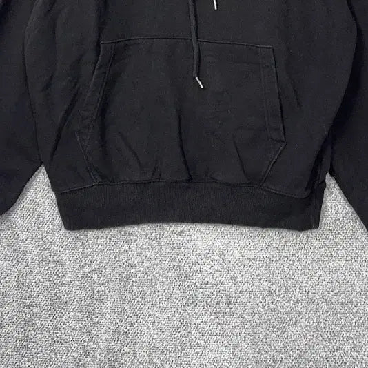 [BUNJANG] OIOI Logo Embroidered Black Hoodie / OIOI 로고 자수 블랙 후드티 M