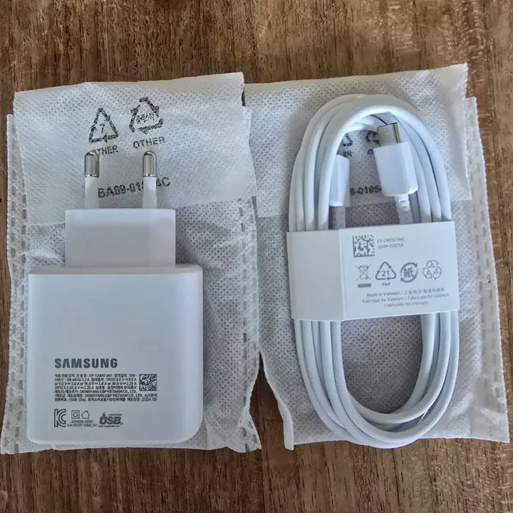 [SOLD OUT] 새상품)삼성정품 45W C타입 초고속충전기와CtoC케이블세트 핸드폰충전기