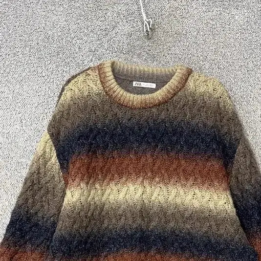 [BUNJANG] ZARA Vintage Pattern Knit L / 자라 빈티지 패턴 니트 L