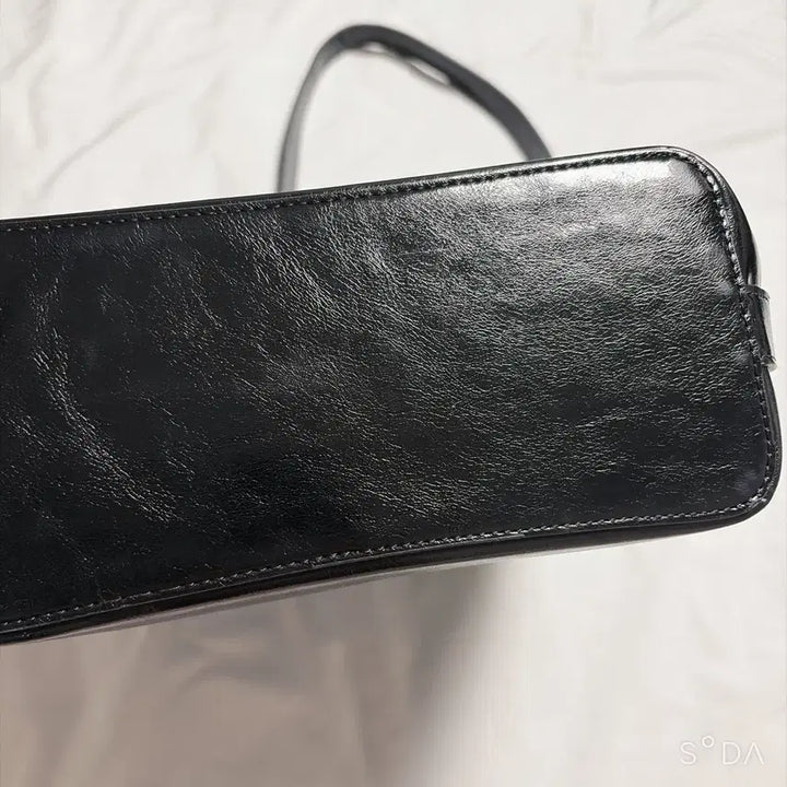 [SOLD OUT] LOEUVRE 루에브르 삭드 생 뛰 블랙 숄더백