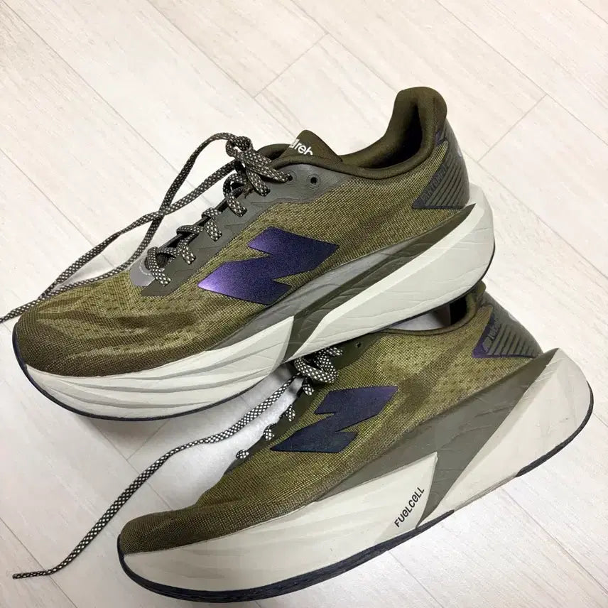 [SOLD OUT] 뉴발란스 퓨어셀 lv5