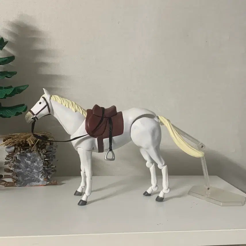 [BUNJANG] White Horse Figure / 백마 피규어