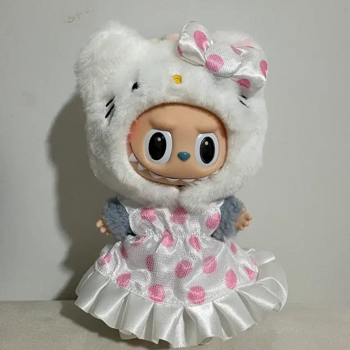 [BUNJANG] Pop Mart Labubu Sanrio Kitty Outfit Set 17cm Doll / 팝마트 라부부산리오 키티옷세트 17센치 인형X