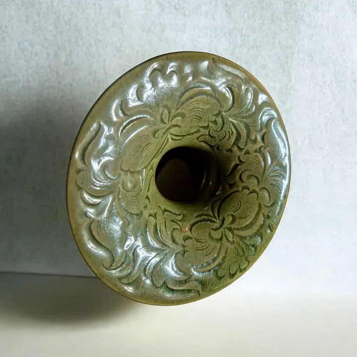 [BUNJANG] Yongcheon Celadon Embossed Peony Flower Bowl / 용천청자 양각보상화문 타구