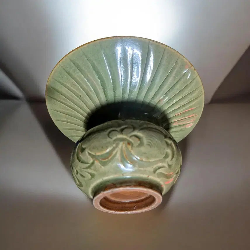 [BUNJANG] Yongcheon Celadon Embossed Peony Flower Bowl / 용천청자 양각보상화문 타구