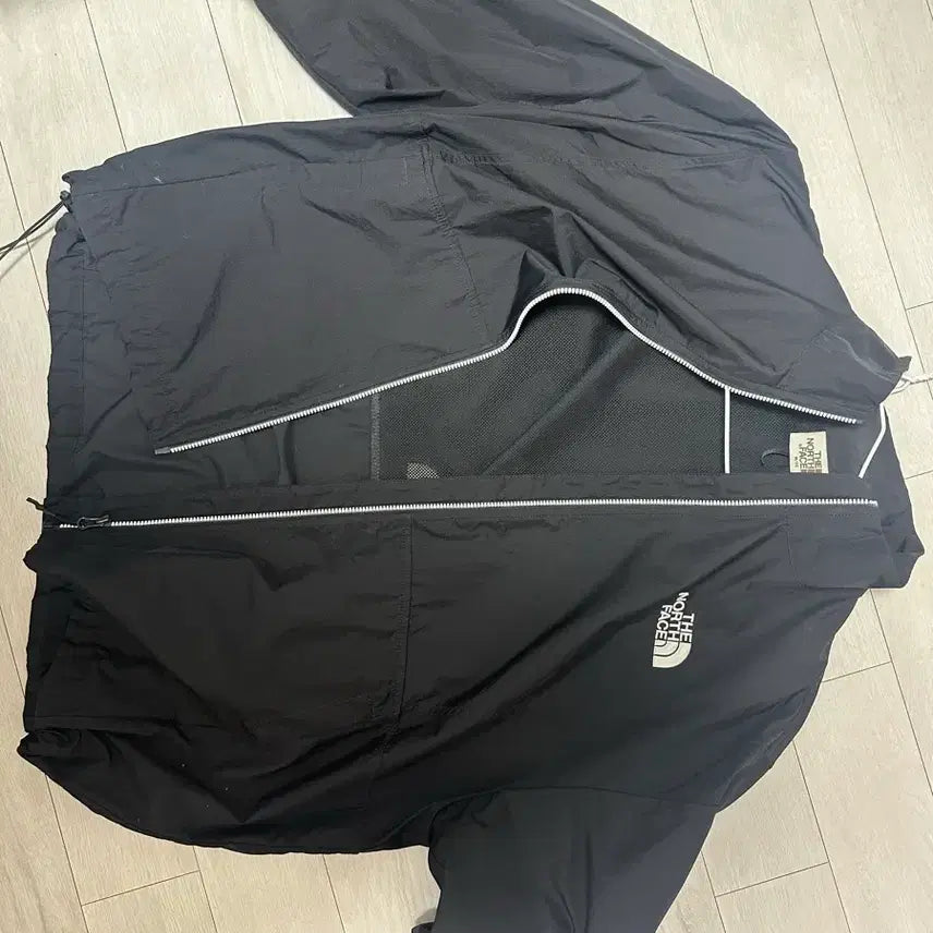 [BUNJANG] The North Face Black Windbreaker Jacket M / 노스페이스 블랙 바람막이 M