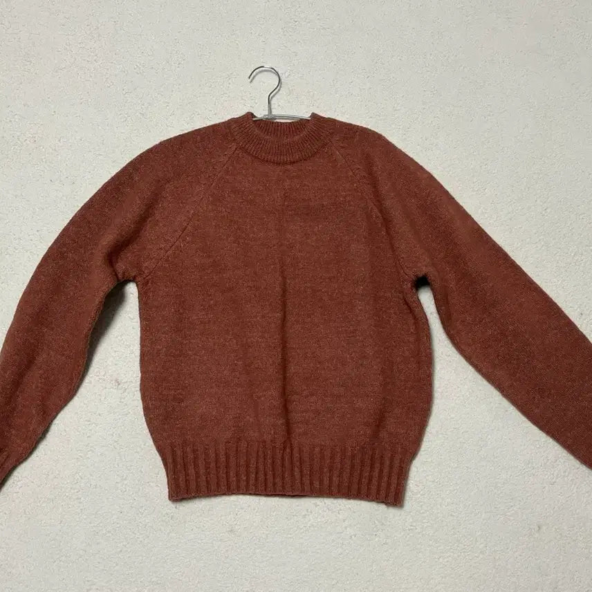[BUNJANG] Brown Round Neck Knit Sweater / 브라운 (자홍색) 라운드넥 니트 스웨터