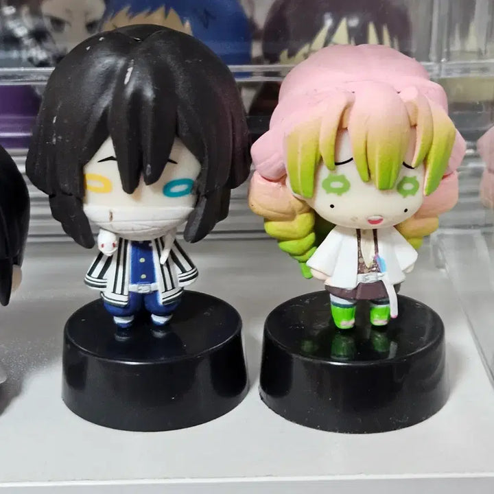 [BUNJANG] Kimetsu no Yaiba Obanai Iguro Mini Figure Gacha / 이구로 오바나이 미니 피규어 가챠 귀멸의 칼날 귀칼