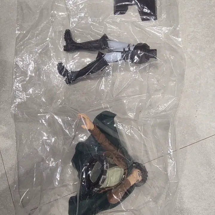 [BUNJANG] Grandista Levi Eren Figure Bundle / 그란디스타 리바이 에렌 피규어 일괄