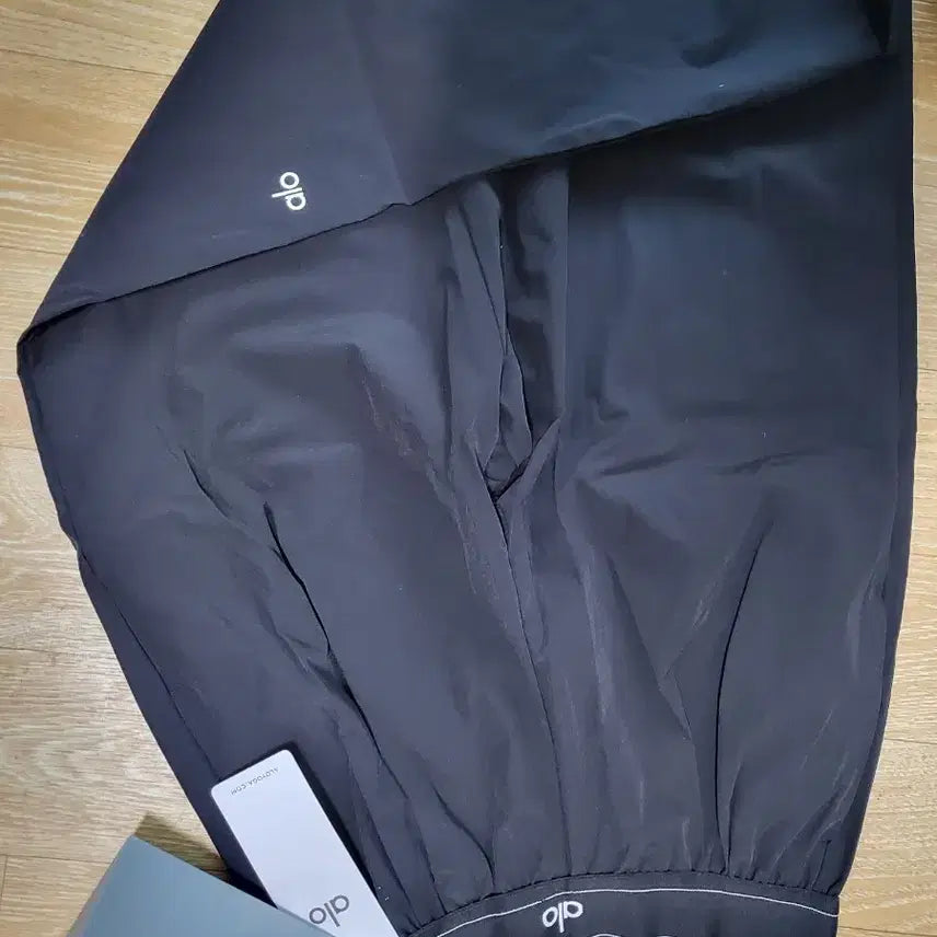 [SOLD OUT] 알로요가 수트업트라우저 정품