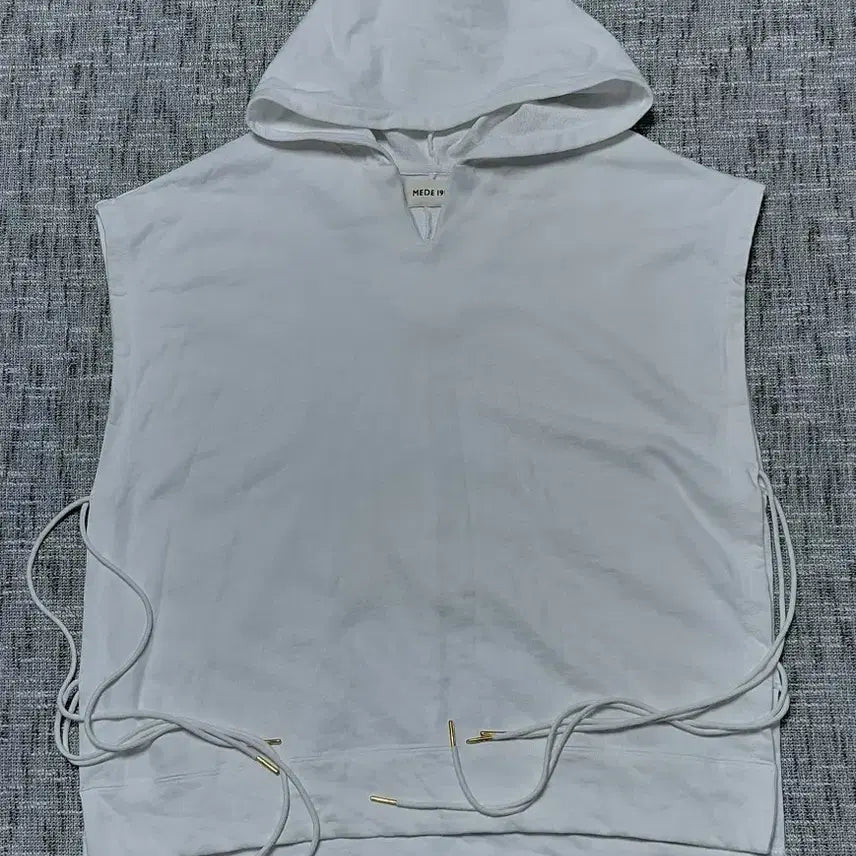 [BUNJANG] MEDE 19F Side Lace-Up Hooded Vest White / [LL] MEDE 19F 사이드 레이스업 후드 베스트 (화이트)