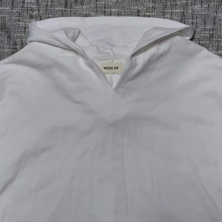 [BUNJANG] MEDE 19F Side Lace-Up Hooded Vest White / [LL] MEDE 19F 사이드 레이스업 후드 베스트 (화이트)