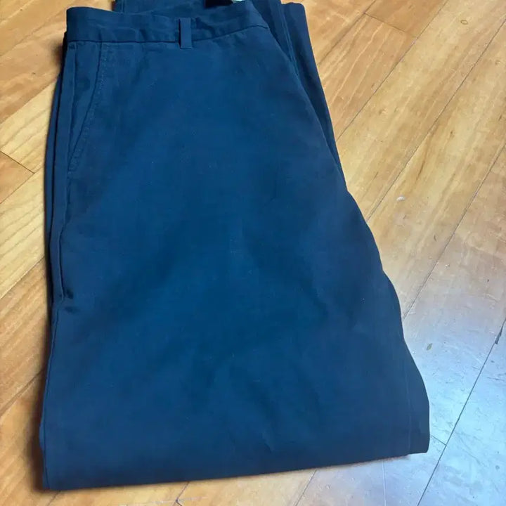 [BUNJANG] Giordano Dark Navy Chino Pants / 지오다노 다크네이비 34 치노팬츠 새상품 34,000원.