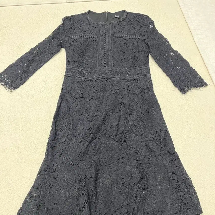[BUNJANG] Black Lace Long Sleeve Midi Dress / 블랙 레이스 긴팔 원피스