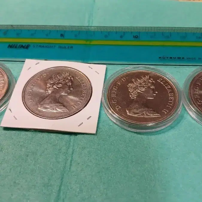 [BUNJANG] Elizabeth II Commemorative Coin / 엘리자베스 2세 기념 주화