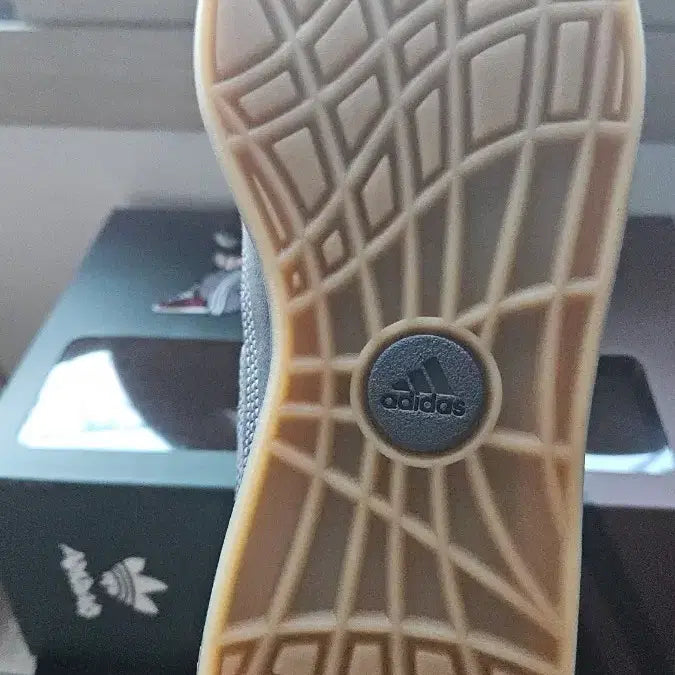 [BUNJANG] Adidas Adimatic Mid Gray Sneakers / 아디다스 Adimatic Mid 회색 새상품 박스풀