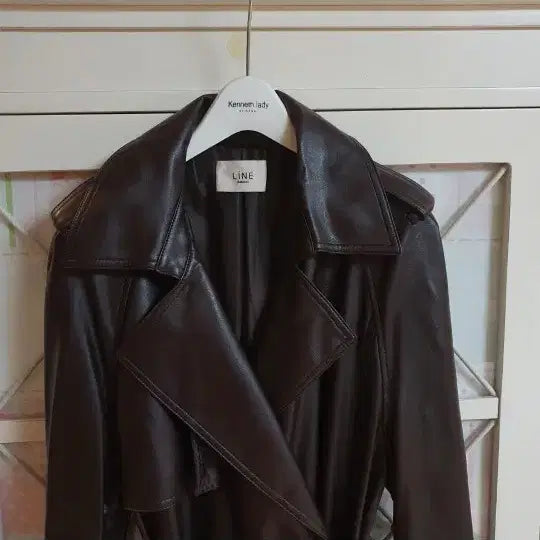 [BUNJANG] Line Leather Trench Coat / Line 레더 트렌치코트/55-정66