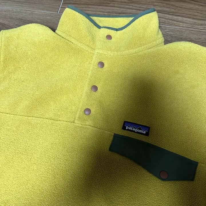 [BUNJANG] Patagonia Synchilla Pullover Lightweight Fleece Jacket / 파타고니아 신칠라 풀오버 라이트웨이트 라지 머스타드 캐빈골드