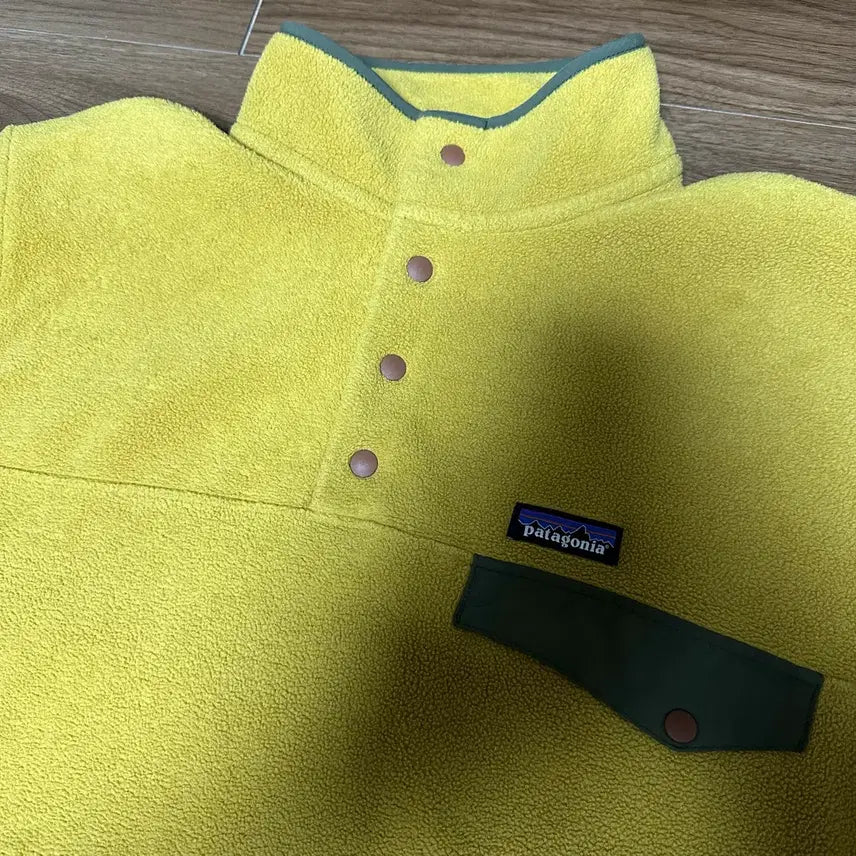 [BUNJANG] Patagonia Synchilla Pullover Lightweight Fleece Jacket / 파타고니아 신칠라 풀오버 라이트웨이트 라지 머스타드 캐빈골드