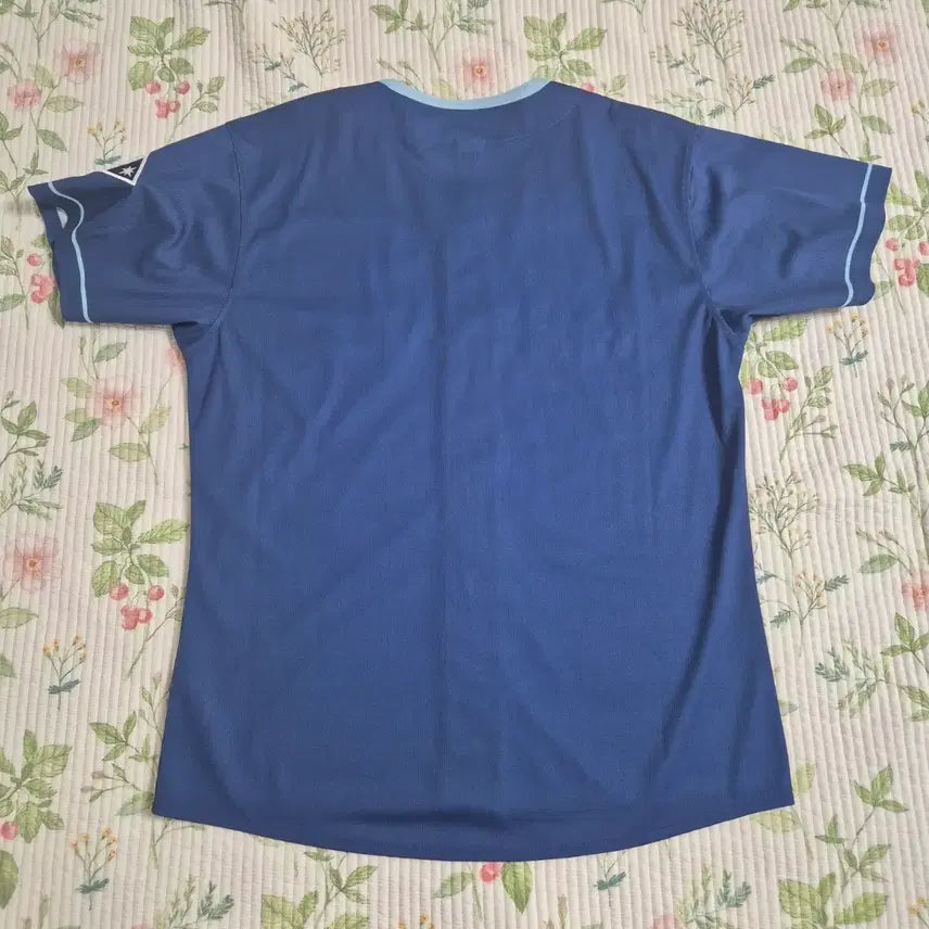 [BUNJANG] Nippon-Ham Fighters 2025 Special Limited Edition We Love Hokkaido Uniform (Men&