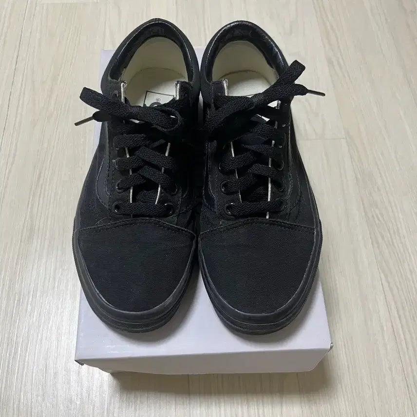 [BUNJANG] Vans Old Skool Black Sneakers / 반스 올드스쿨 블랙