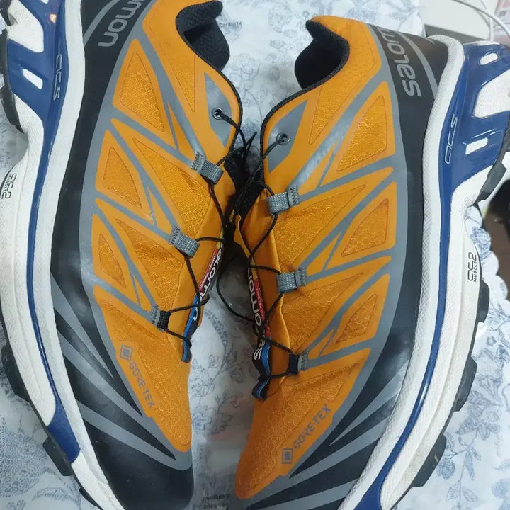 [BUNJANG] Salomon XT-6 Gore-Tex Marmalade Sneakers / 살로몬 XT-6 고어텍스 마멀레이드 (300)