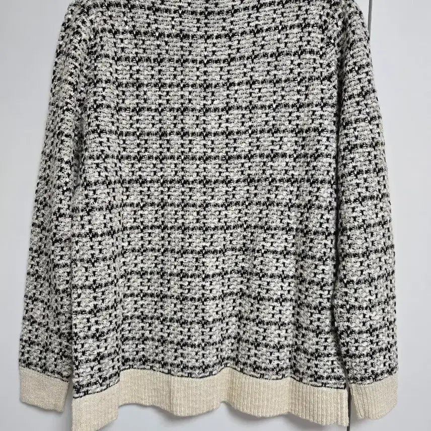 [BUNJANG] Tweed V-Neck Cardigan (M) / 트위드 짜임 배색 브이넥 가디건 M 새상품