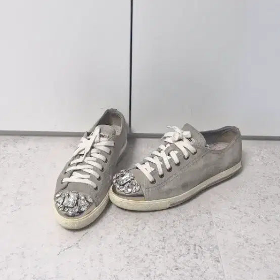 [BUNJANG] Miu Miu Cubic Embellished Sneakers / 정품 미우미우 큐빅 스니커즈 38 (245~250)