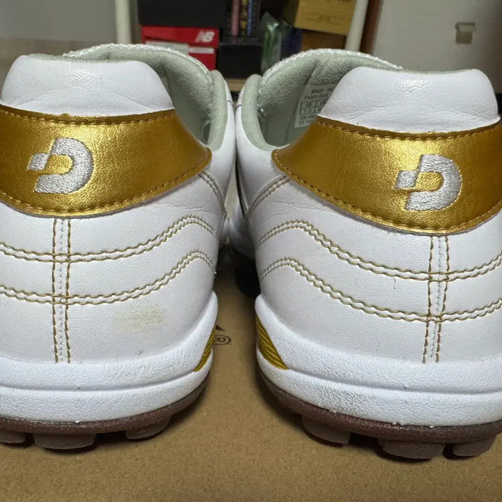 [BUNJANG] Desporte Campinas Venus Soccer Shoes / 데스포르치 캄피나스 비너스 250mm