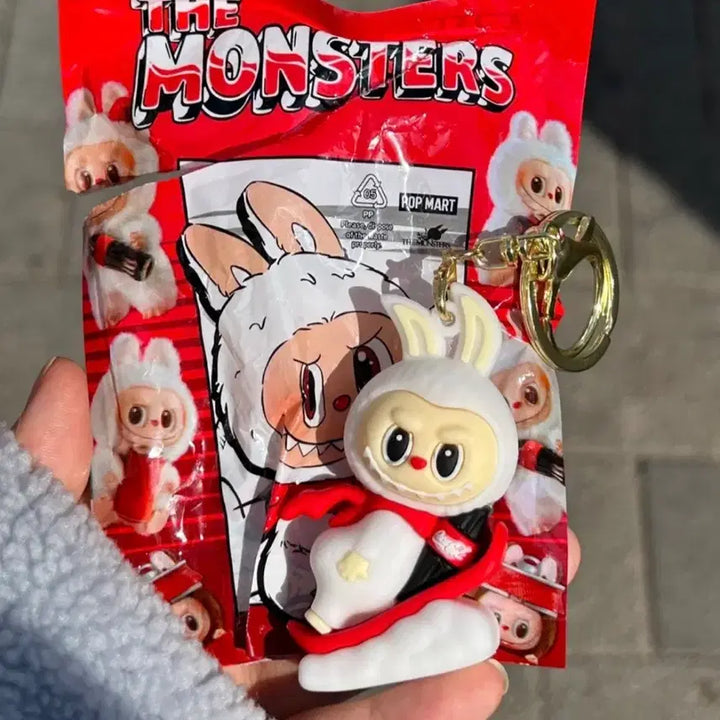 [BUNJANG] Laubu Silicone Keychain / 라부부 콜라 실리콘 키링