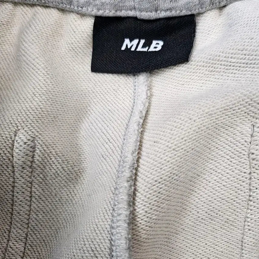 [BUNJANG] MLB Grey Logo Detail Cargo Jogger Pants / 엠엘비 회색 로고 포인트 카고 조거팬츠