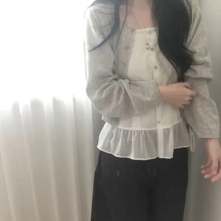 [BUNJANG] Linen Crop Cardigan (Gray) / 린넨 펜던트 크롭 긴팔 가디건(그레이)