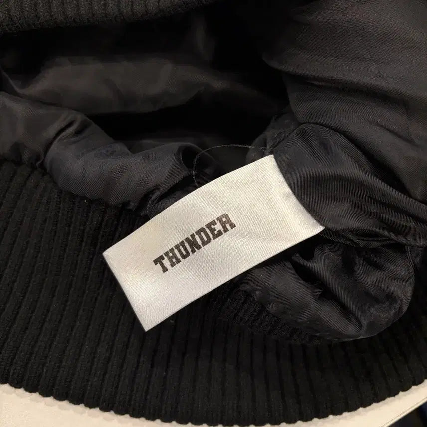 [BUNJANG] ATEEZ Treasure 2024 Black Varsity Jacket / 에이티즈 트레져 2024 블랙 바시티 자켓