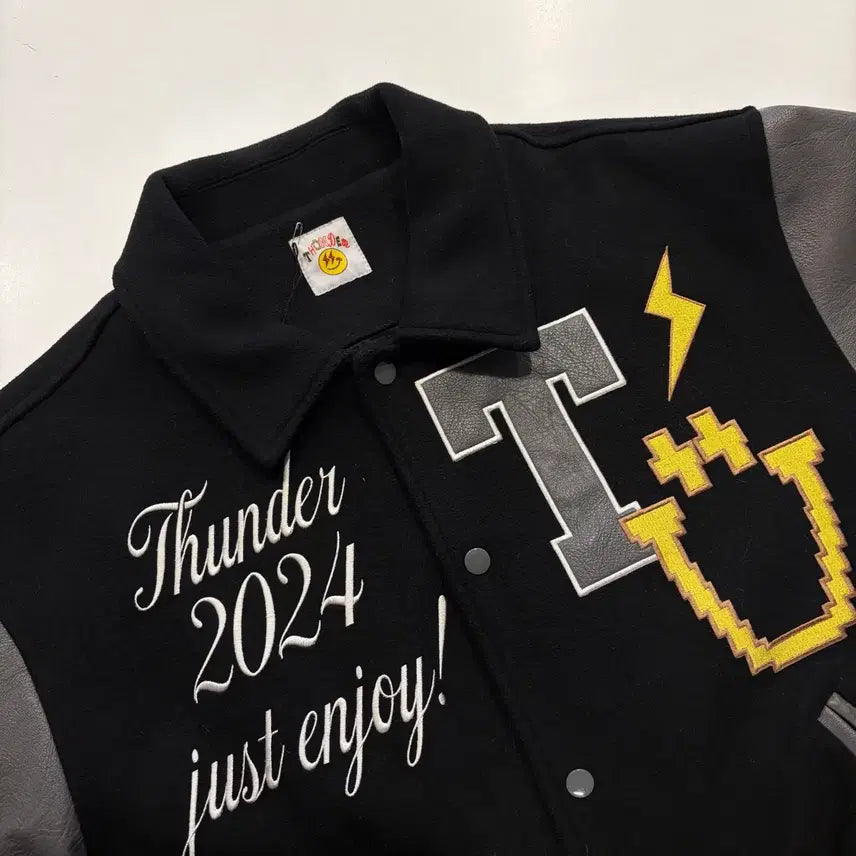 [BUNJANG] ATEEZ Treasure 2024 Black Varsity Jacket / 에이티즈 트레져 2024 블랙 바시티 자켓
