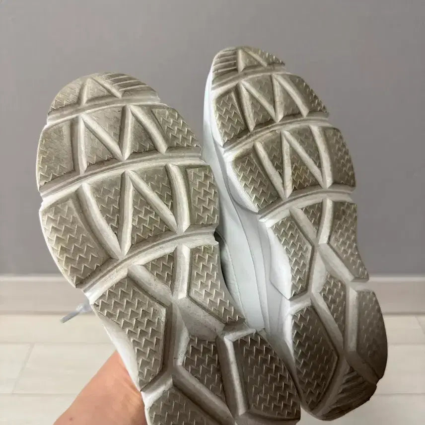 [BUNJANG] Dupont Classic White Sneakers (230mm) / 듀퐁 클래식 화이트 스니커즈 (정품, 230mm)