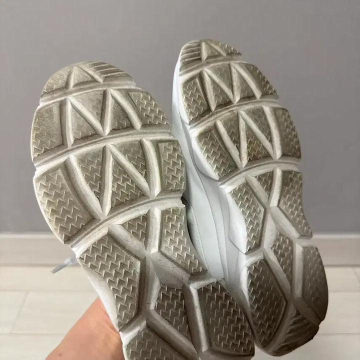 [BUNJANG] Dupont Classic White Sneakers (230mm) / 듀퐁 클래식 화이트 스니커즈 (정품, 230mm)