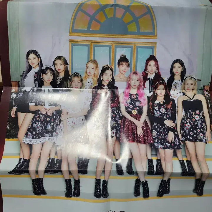 [BUNJANG] IZ*ONE Album Bundle Set / 아이즈원 앨범 One-reeler + Oneiric Diary 및 굿즈