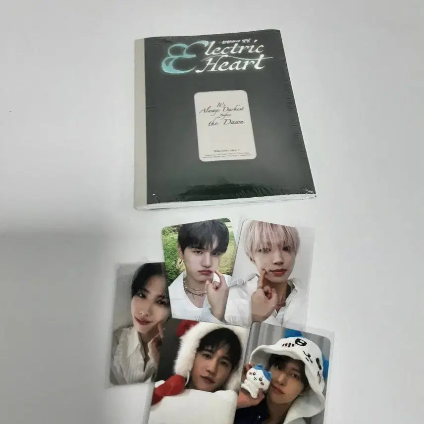 [BUNJANG] 8Turn Electric Heart Album + Photocard / 8trun Electric Heart 앨범 + 포토카드